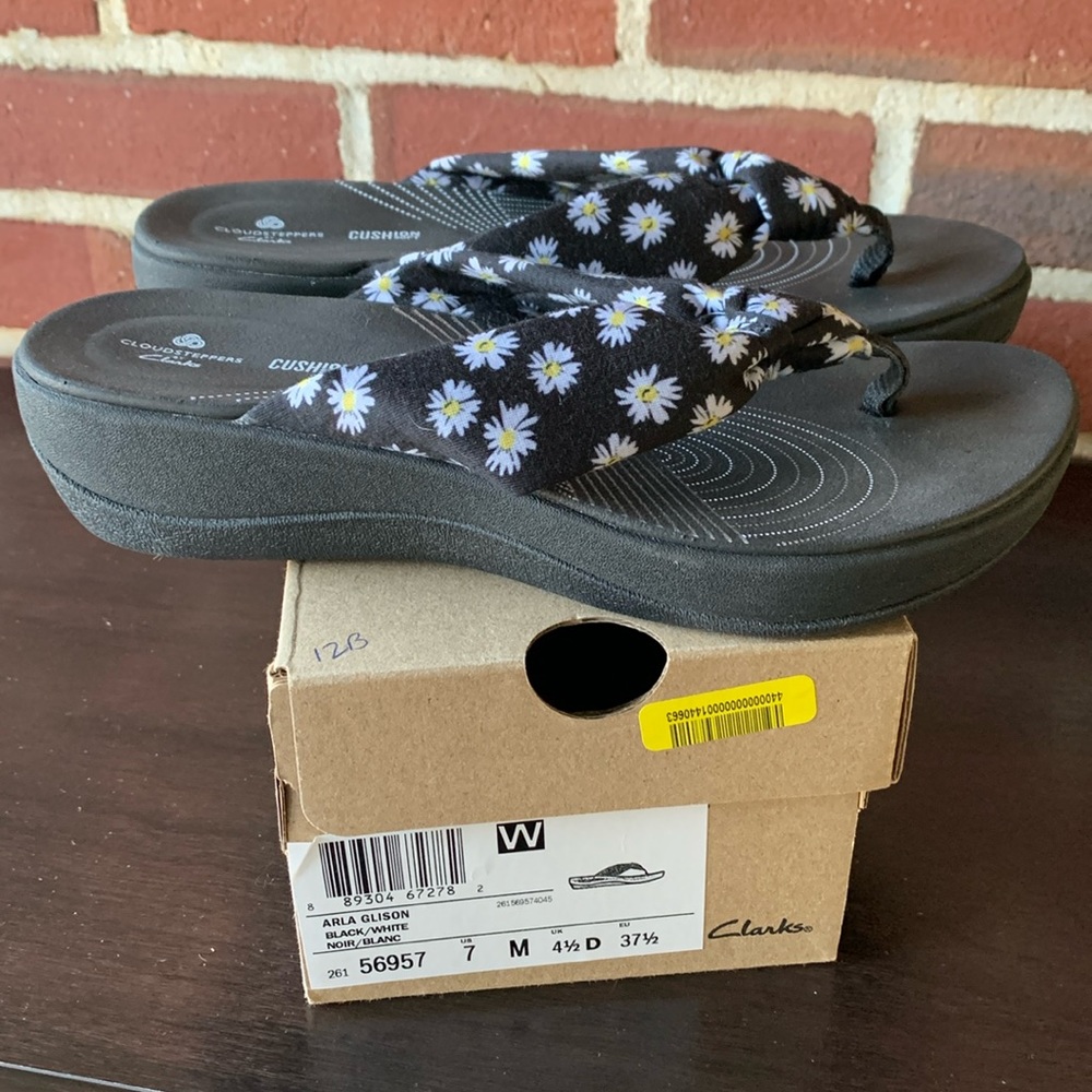 Clarks Arla Glison black white size 7